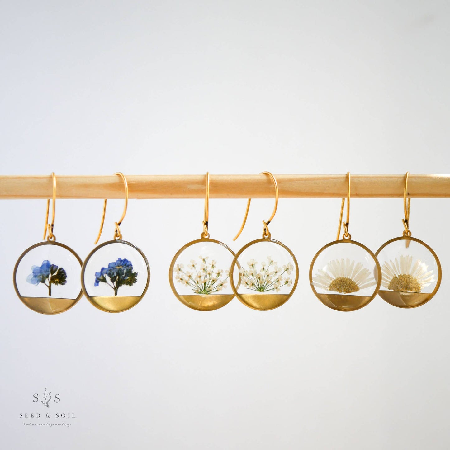 Forgetmenot Horizon Botanical Earrings