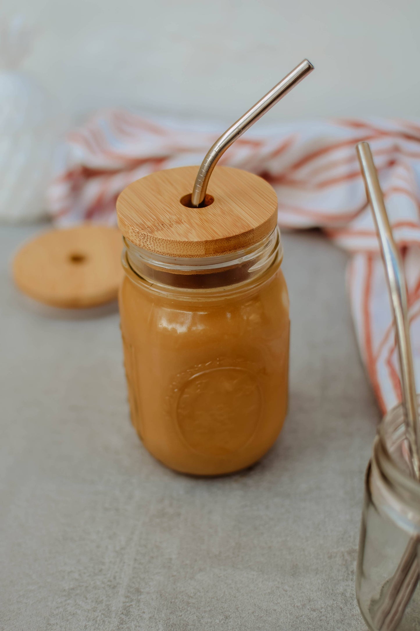 Bamboo Jar Lid - Regular Mouth with Hole for To-Go Drinks